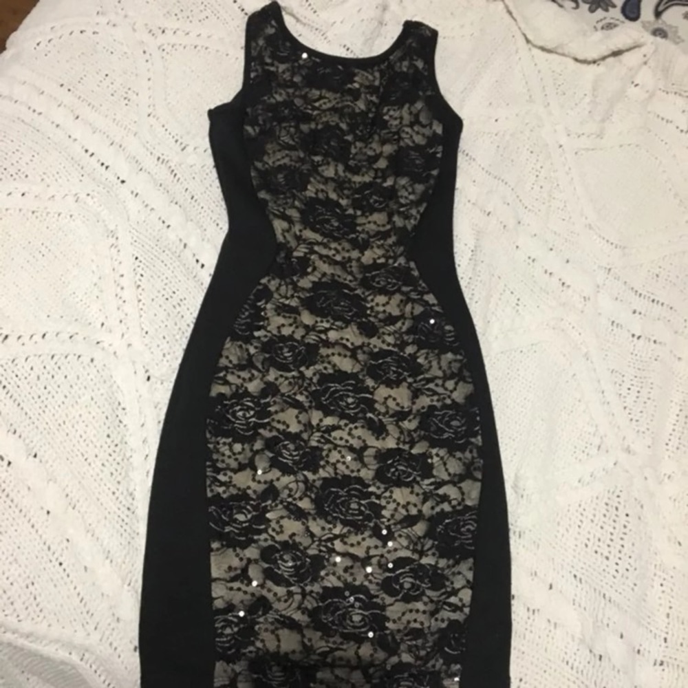 Windsor Black Floral Sequins Dress